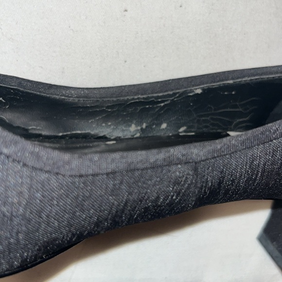 Cold water Creek Satin Hand Dyed Peep Toe Shoes 2” Heel size 8.5M - Picture 9 of 9